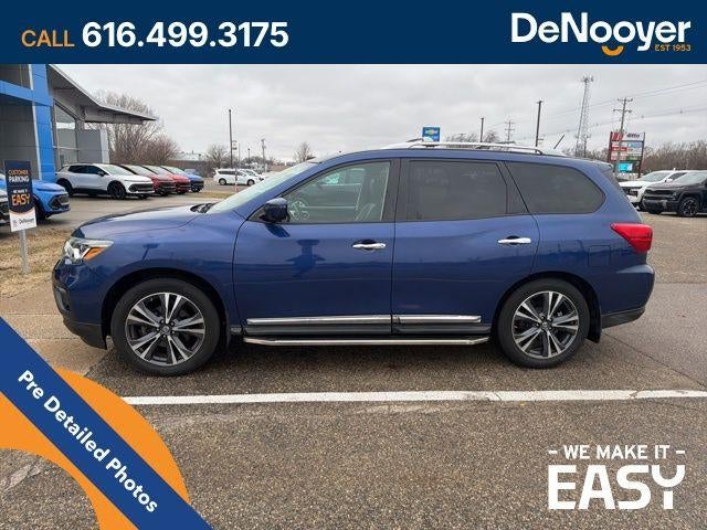 Used 2017 Nissan Pathfinder Platinum with VIN 5N1DR2MM8HC626188 for sale in Holland, MI