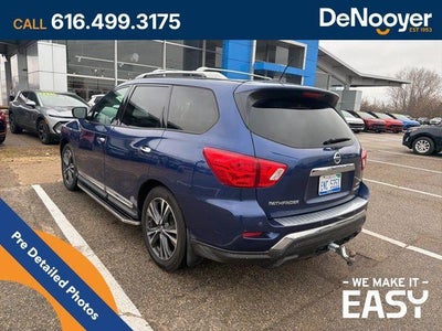 2017 Nissan Pathfinder Platinum