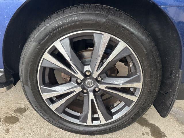 2017 Nissan Pathfinder Platinum