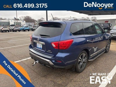 2017 Nissan Pathfinder Platinum