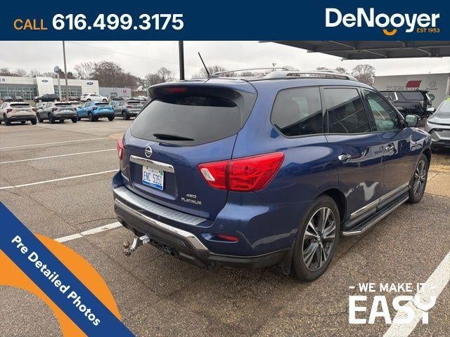 2017 Nissan Pathfinder Platinum
