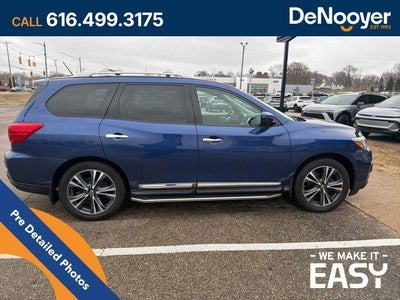 2017 Nissan Pathfinder Platinum