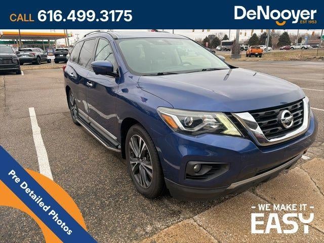 2017 Nissan Pathfinder Platinum