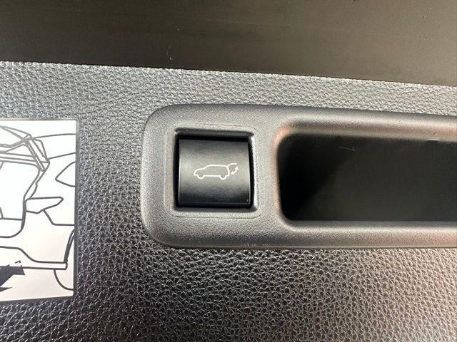 2023 Toyota Highlander Hybrid Platinum