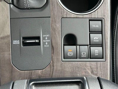 2023 Toyota Highlander Hybrid Platinum