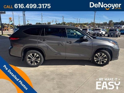 2021 Toyota Highlander XLE
