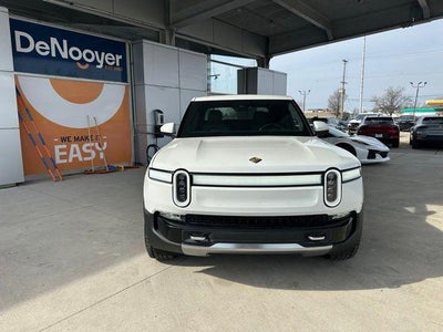 2023 RIVIAN R1T Adventure