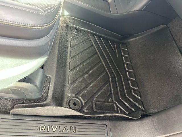 2023 RIVIAN R1T Adventure