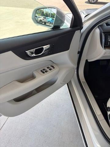 2020 Volvo S60 Momentum