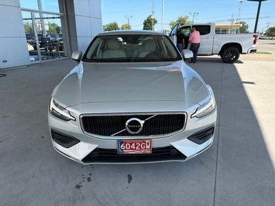 2020 Volvo S60 Momentum