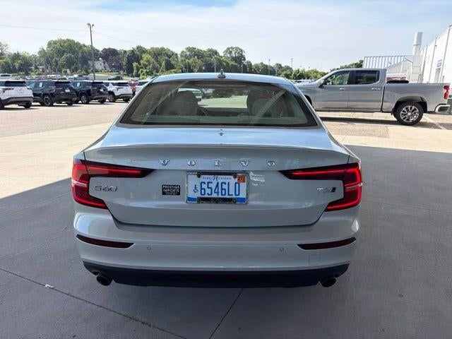 2020 Volvo S60 Momentum