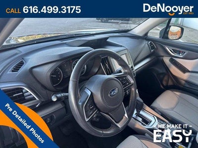 2024 Subaru Forester Premium