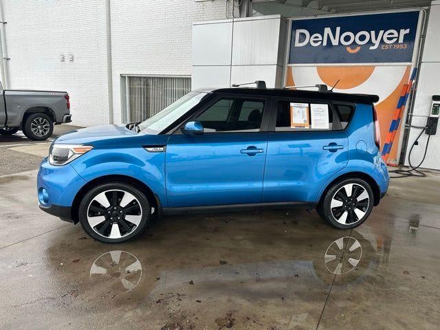 2017 Kia Soul +
