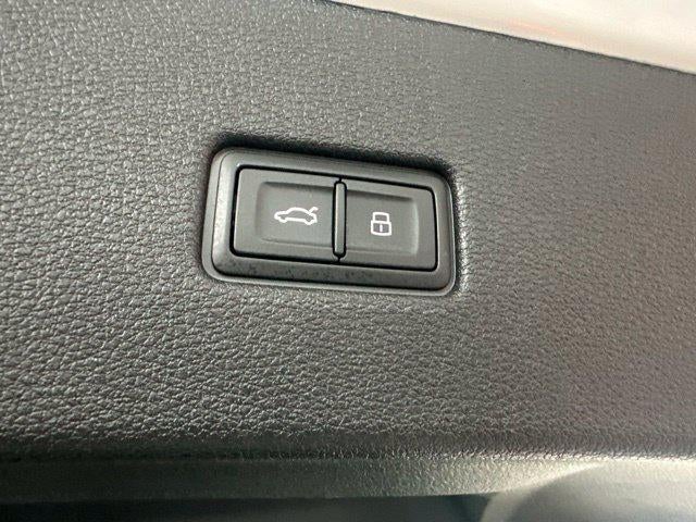 2023 Audi SQ8 Premium Plus
