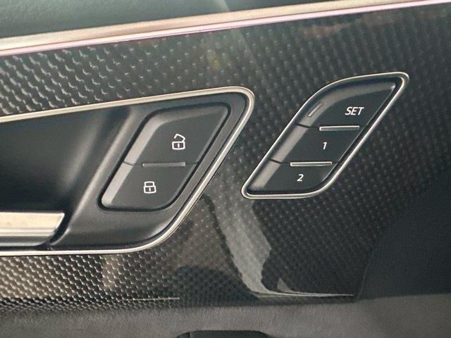 2023 Audi SQ8 Premium Plus
